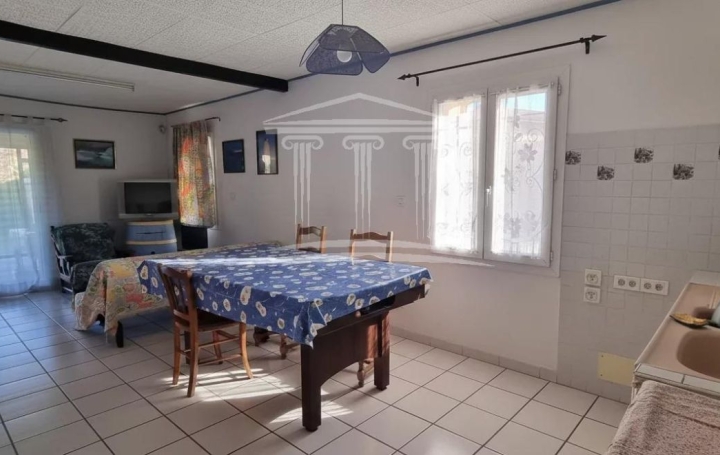 Maison JONQUIERES (84150)  164 m2 285 000 € 