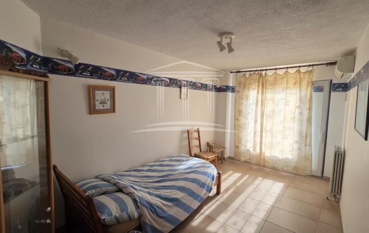 Maison JONQUIERES (84150)  164 m2 285 000 € 