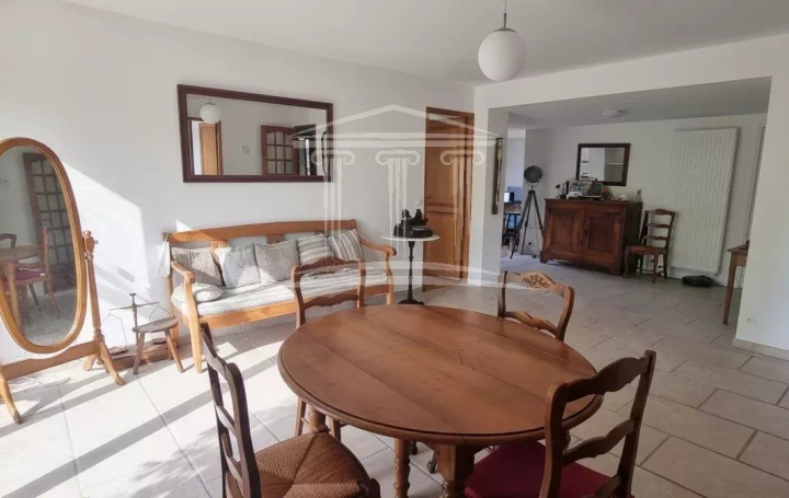 Maison SORGUES (84700)  210 m2 418 000 € 