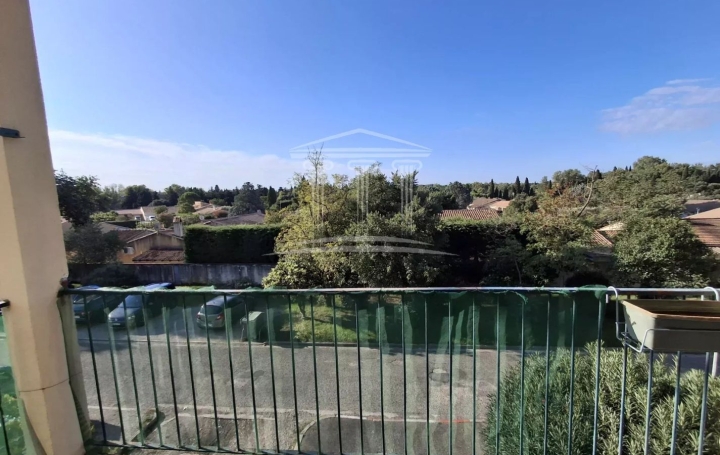 3 Pièces SORGUES (84700)  57 m2 71 000 € 