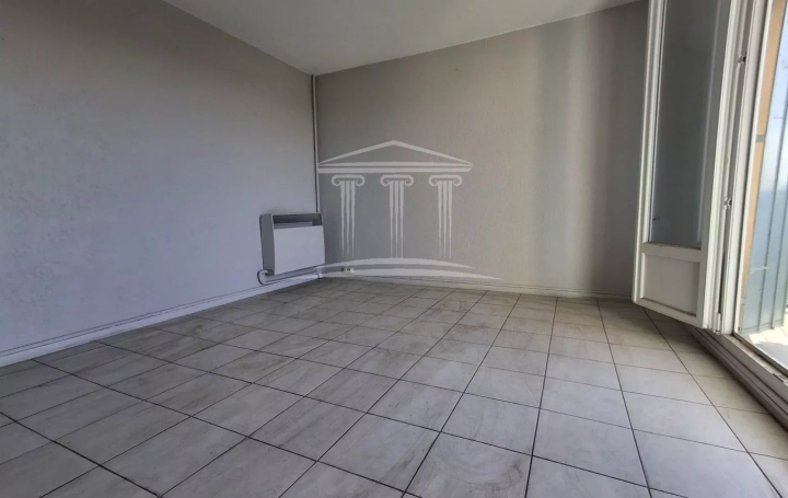 3 Pièces SORGUES (84700)  57 m2 71 000 € 