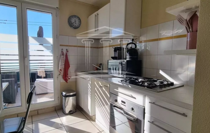 3 Pièces SORGUES (84700)  61 m2 90 000 € 