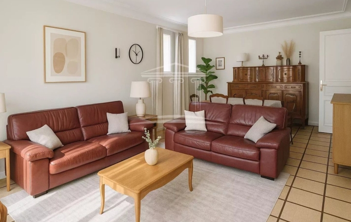 Maison SORGUES (84700)  139 m2 370 000 € 