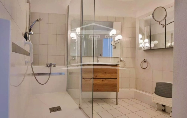 4 Pièces AVIGNON (84000)  79 m2 229 000 € 