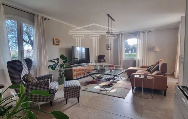 Maison SORGUES (84700)  151 m2 458 000 € 