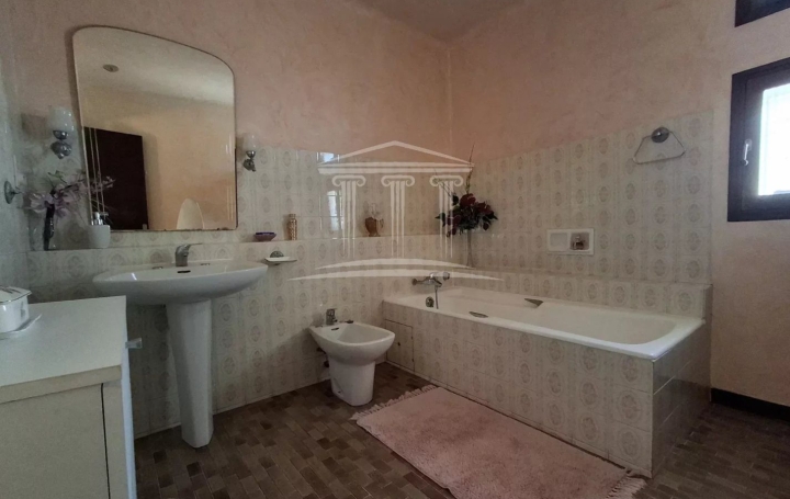 Maison SORGUES (84700)  90 m2 159 000 € 