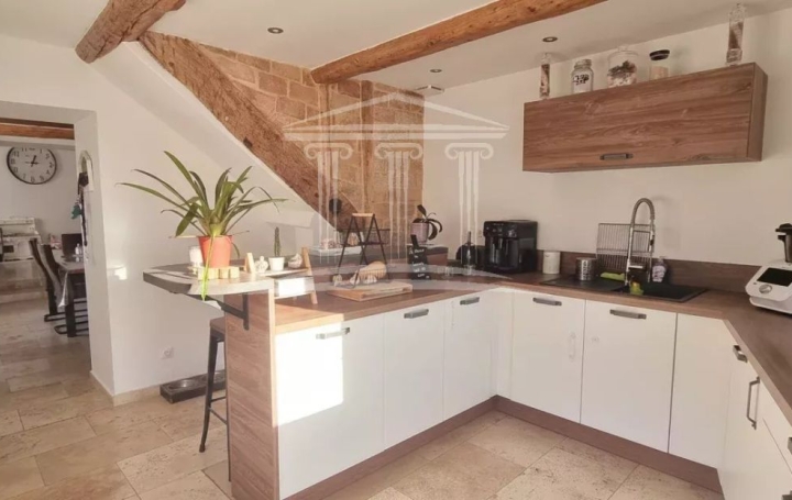 Maison SORGUES (84700)  104 m2 250 000 € 
