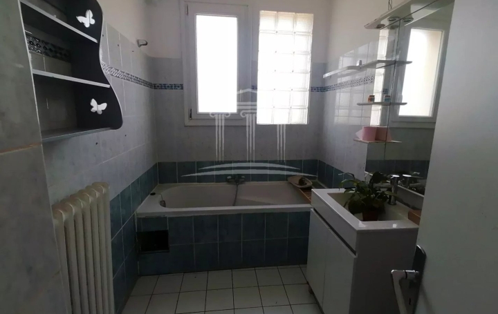 Maison SORGUES (84700)  90 m2 220 000 € 