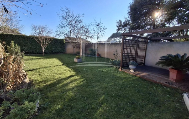 Maison SORGUES (84700)  146 m2 345 000 € 