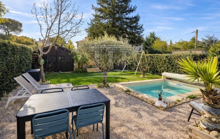 Maison SORGUES (84700)  117 m2 353 600 € 