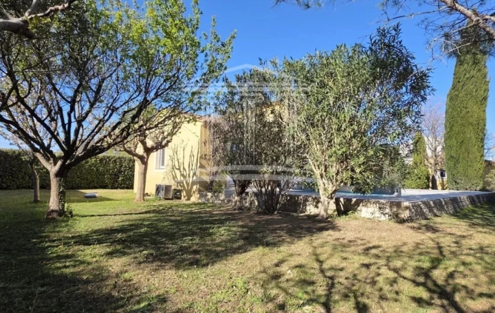 Maison SORGUES (84700)  188 m2 515 000 € 