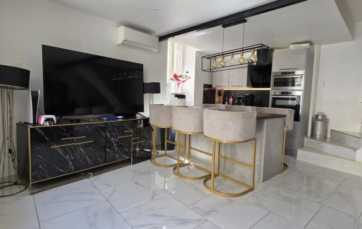 Maison de village VIOLES (84150)  63 m2 156 000 € 