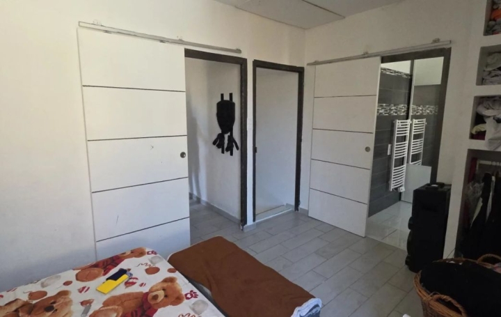 Maison de village VIOLES (84150)  63 m2 156 000 € 
