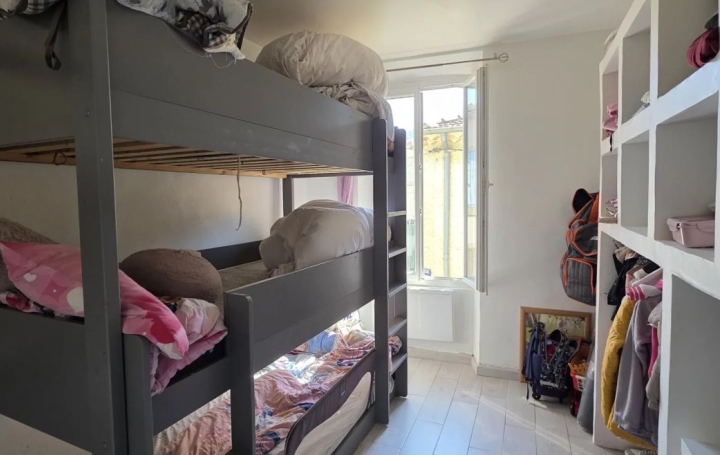 Maison de village VIOLES (84150)  63 m2 156 000 € 