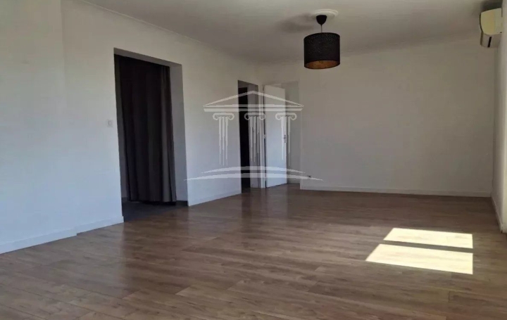 3 Pièces SORGUES (84700)  66 m2 100 000 € 
