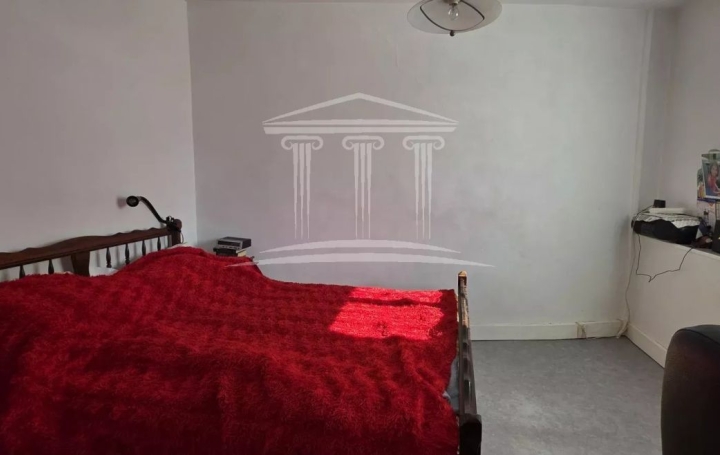 Immeuble SORGUES (84700)  238 m2 199 000 € 