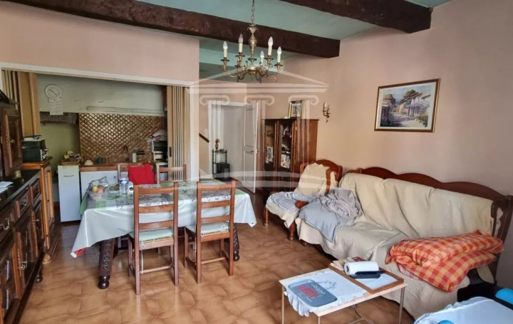 Immeuble SORGUES (84700)  238 m2 199 000 € 