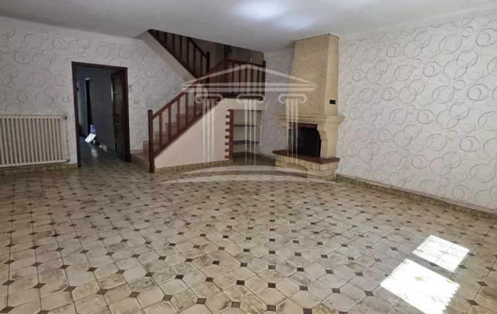 Immeuble SORGUES (84700)  209 m2 315 000 € 