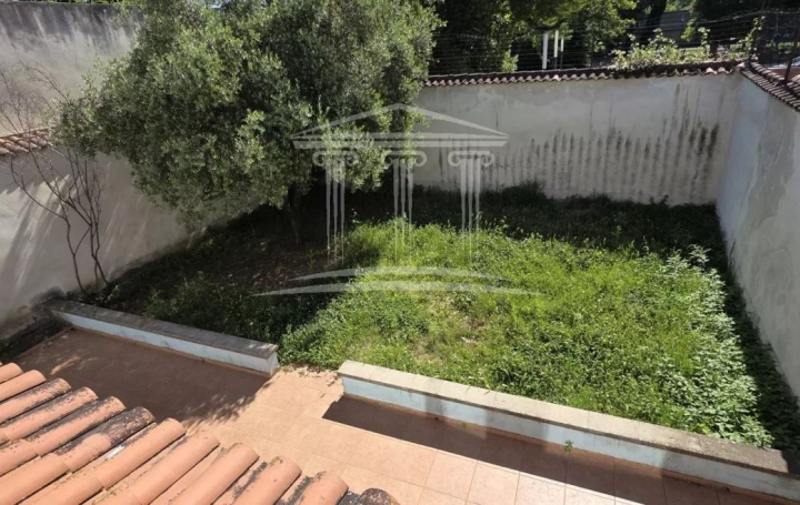 Immeuble SORGUES (84700)  209 m2 315 000 € 