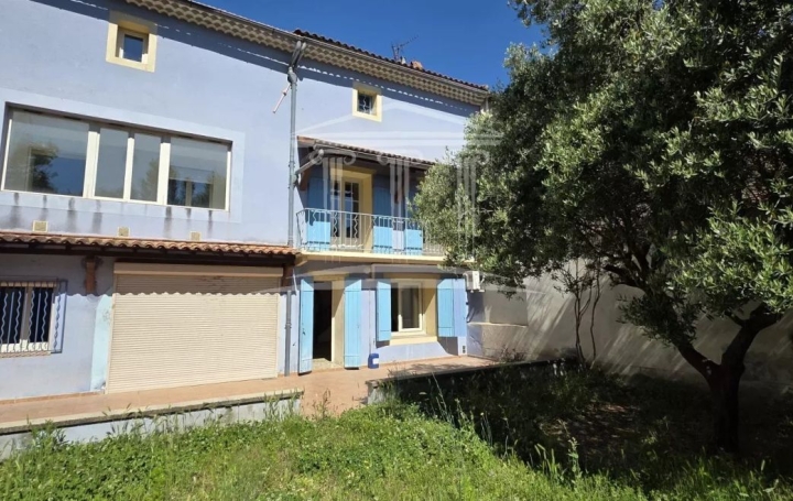 Immeuble SORGUES (84700)  209 m2 315 000 € 