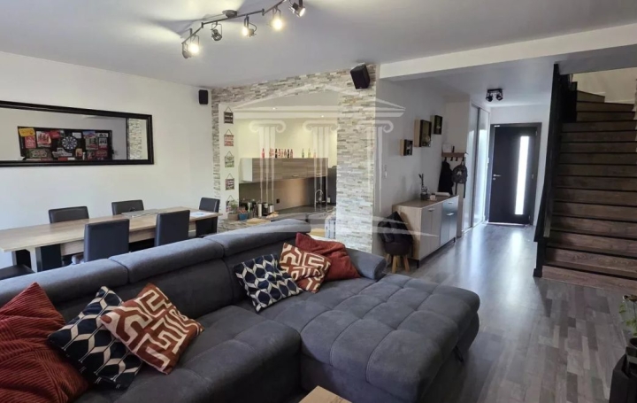 Maison SORGUES (84700)  105 m2 240 000 € 