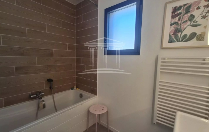 Maison SORGUES (84700)  97 m2 285 000 € 