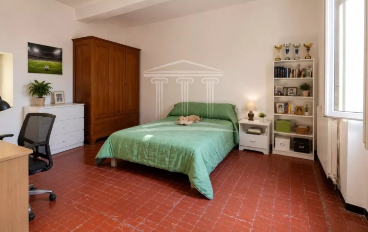 Maison SORGUES (84700)  130 m2 200 000 € 