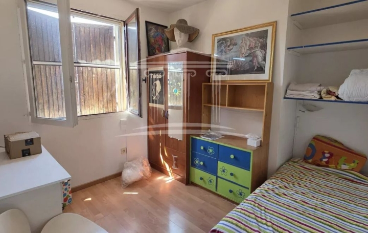Maison MONTFAVET (84140)  137 m2 282 000 € 