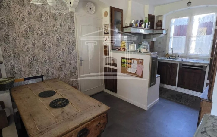 Maison MONTFAVET (84140)  137 m2 282 000 € 