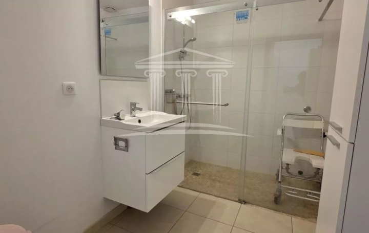 Maison ENTRAIGUES-SUR-LA-SORGUE (84320)  161 m2 252 000 € 
