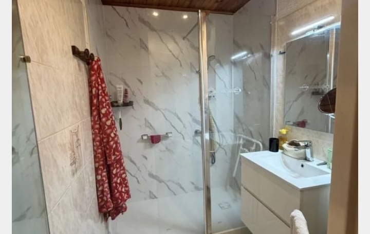Maison MONTFAVET (84140)  96 m2 219 000 € 