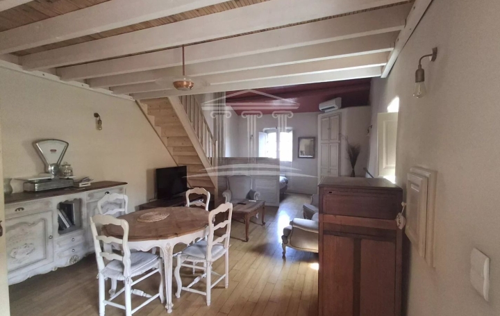 Maison SORGUES (84700)  252 m2 399 880 € 