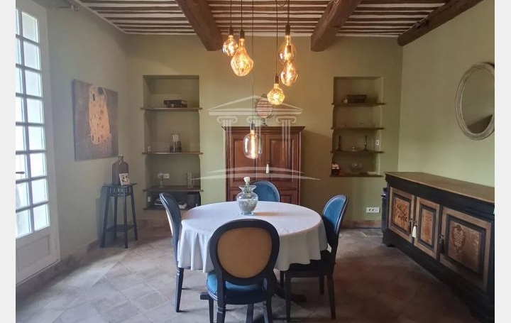 Maison SORGUES (84700)  252 m2 399 880 € 