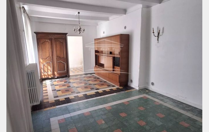 Maison SORGUES (84700)  240 m2 179 500 € 