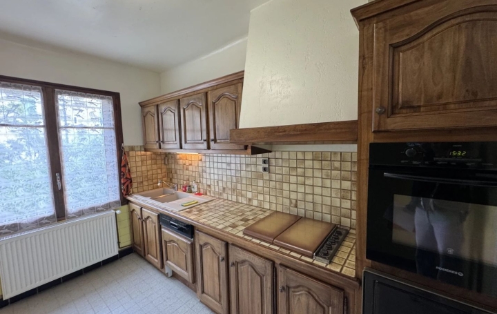 Maison CARPENTRAS (84200)  202 m2 395 000 € 