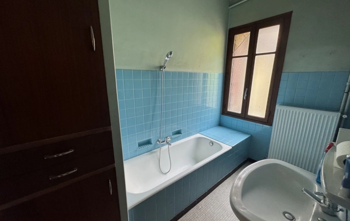 Maison CARPENTRAS (84200)  202 m2 395 000 € 