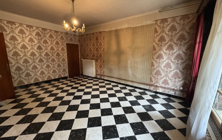 Maison CARPENTRAS (84200)  202 m2 395 000 € 