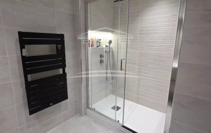 Villa SORGUES (84700)  146 m2 387 000 € 