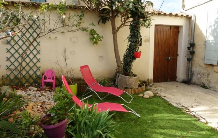 Réseau Immo-diffusion : Maison de village  CADEROUSSE  166 m2 269 000 € 