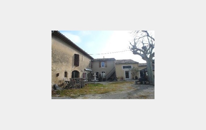 Réseau Immo-diffusion : Mas  CHEVAL-BLANC  257 m2 690 000 € 