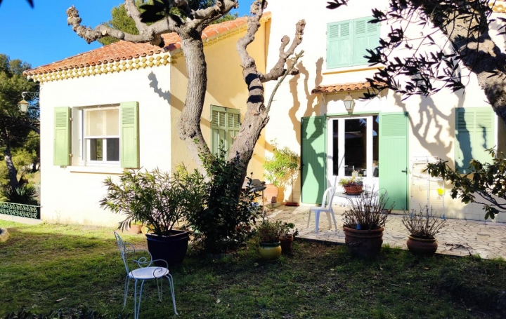 Réseau Immo-diffusion : Maison  CARRY-LE-ROUET  150 m2 650 000 € 