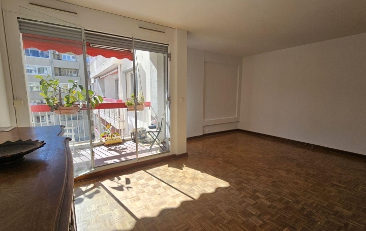 Appartement MARSEILLE (13007) 74 m<sup>2</sup> 296 000 € 