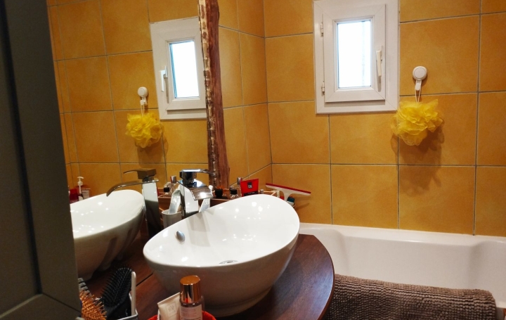 Maison / Villa MARSEILLE (13016) 49 m<sup>2</sup> 160 000 € 