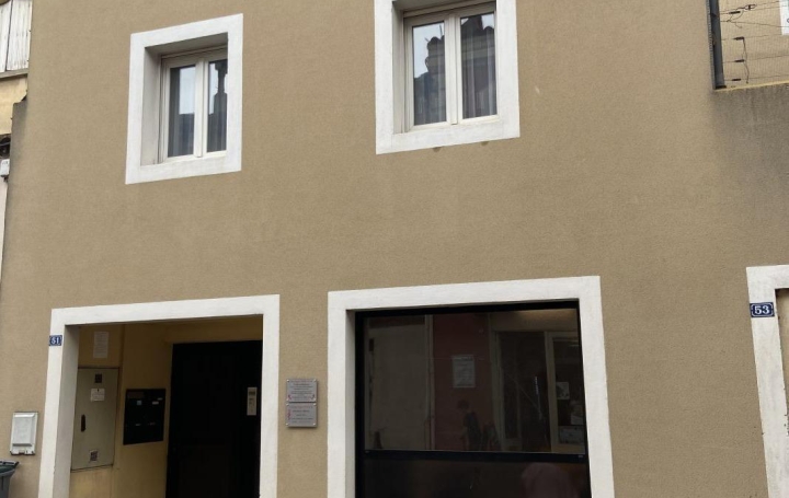 Réseau Immo-diffusion : Appartement P3  BOURG-SAINT-ANDEOL  78 m2 630 € 
