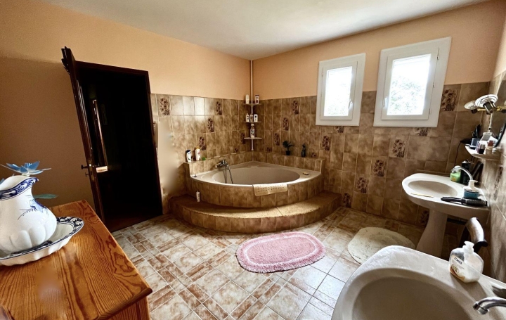 Maison SAINT-PAULET-DE-CAISSON (30130)  180 m2 359 000 € 