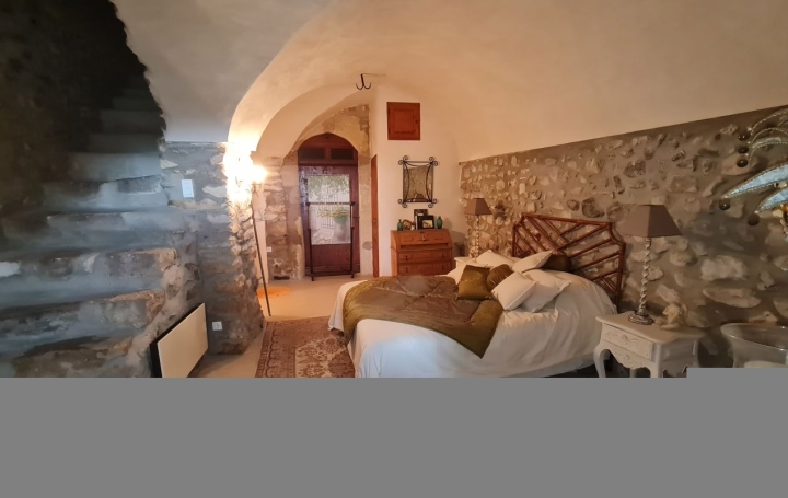 Maison ROCHEMAURE (07400)  138 m2 129 000 € 