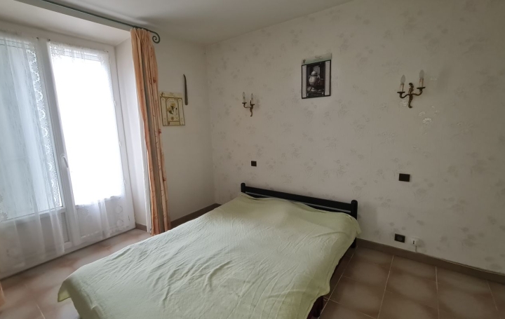 Immeuble BOURG-SAINT-ANDEOL (07700)  230 m2 235 000 € 