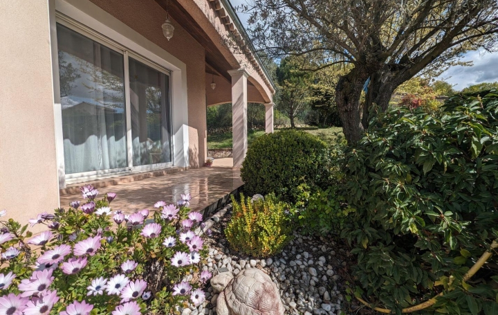 Maison MONTELIMAR (26200)  124 m2 395 000 € 