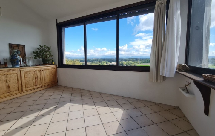 Maison ROCHEMAURE (07400)  156 m2 239 900 € 