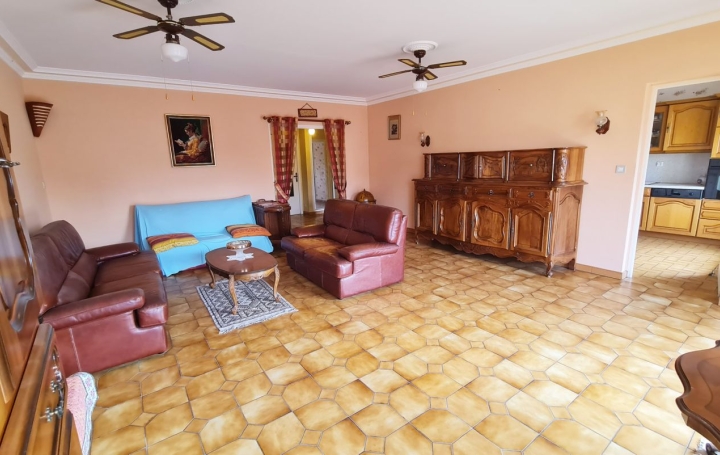 5 Pièces MONTELIMAR (26200)  110 m2 159 000 € 